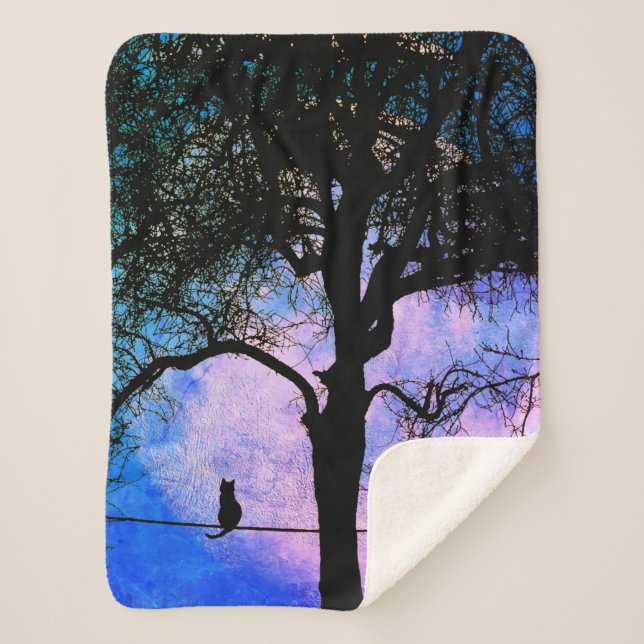 Cobertor Sherpa Um gato preto em uma lua cheia de fio (Frente)