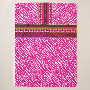 Cobertor Sherpa Um intrincado padrão floral em rosa e branco, arte