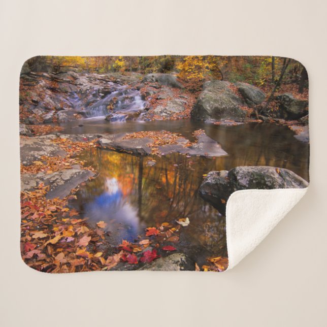 Cobertor Sherpa Upper Whiteoak Falls, Parque Nacional de Shenandoa (Frente (Horizontal))