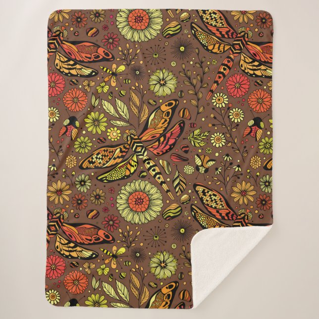 Cobertor Sherpa Voa, voa libélula sobre canela marrom (Frente)