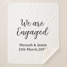 Cobertor Sherpa We are Engaged couple name date calligraphystylish
