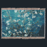 Cobertor Van Gogh Almond Blossoms : Teal Escuro<br><div class="desc">Artista: Vincent Van Gogh Título: Almond Blossoms Alterado por 2doce4wordsDesigns/ PureVintage Love Almond Blossoms Dark Teal Background Blanket: Enrole-se na beleza artística dos Almond Blossoms de Vincent Van Gogh com nosso Almond Blossoms Dark Teal Blanket Blanket. A pintura icônica assume uma nova dimensão cativante num pano de fundo de tons...</div>