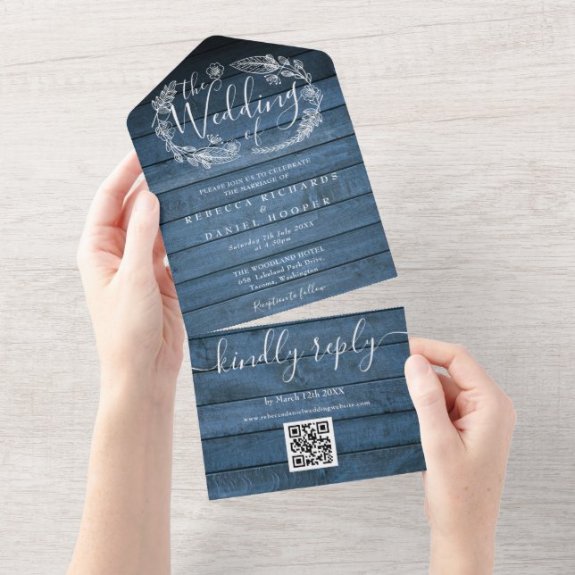 Código QR de madeira rústica azul Floral Casamento (Aba destacável)