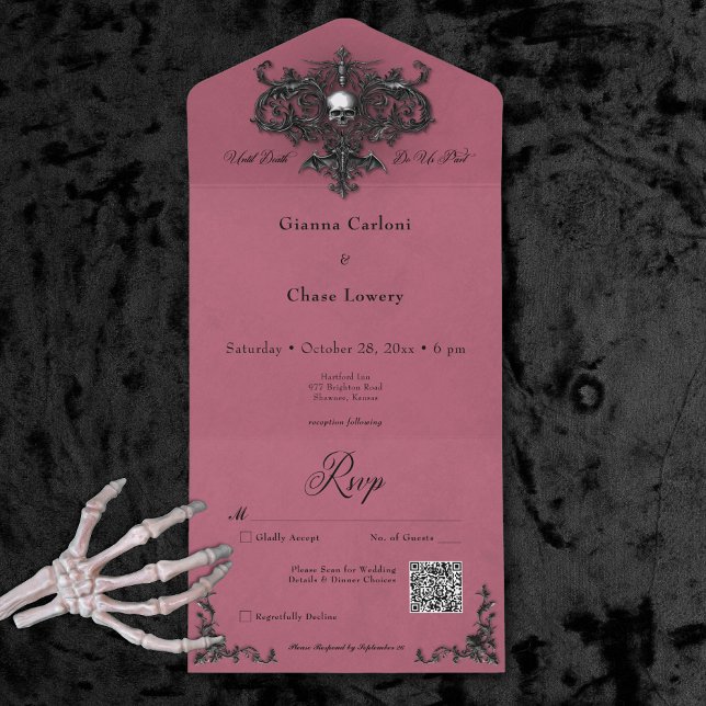 Código QR do Filigree do Halloween de Black & Burg (Gothic Black & Burgundy Halloween Filigree QR Code All In One Invitation)