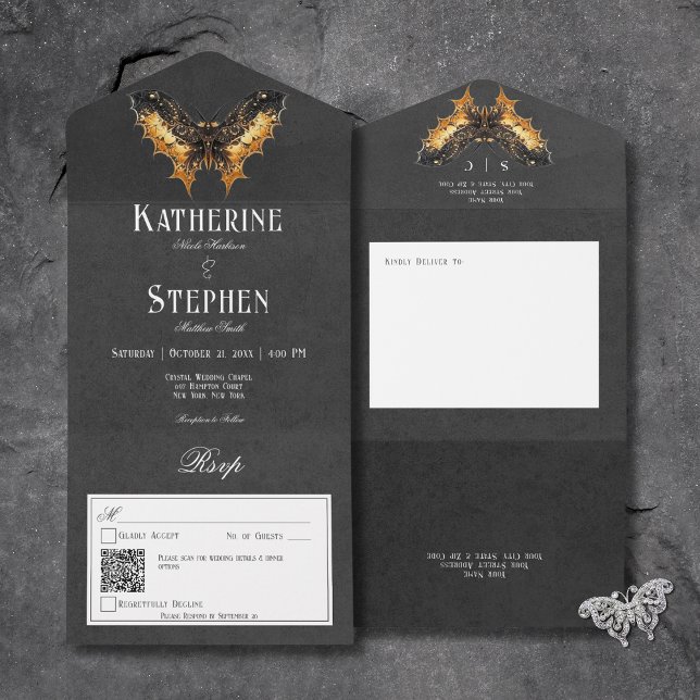 Código QR do Moody Moody Dourado e preto Gótico (Gothic Black & Gold Moth Moody All In One Wedding Invitation with QR Code)