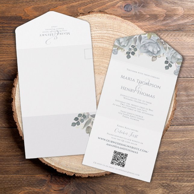 Código QR Elegante RSVP Floral Azul Online Simples (Elegant light blue floral rose with simple white background and QR code. )