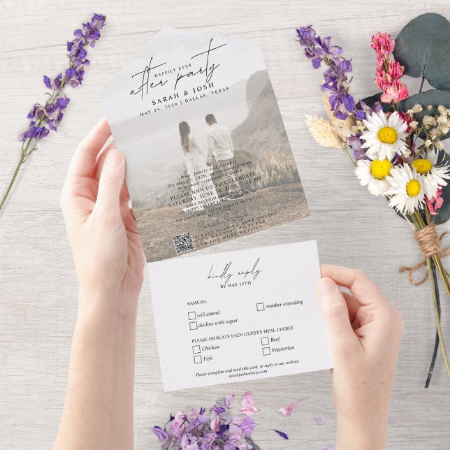 Código QR Feliz para Todos Após Casamento de Fotog (Easily personalize by uploading your photo and personalizing the details. Uses Zazzle Design Editor.)