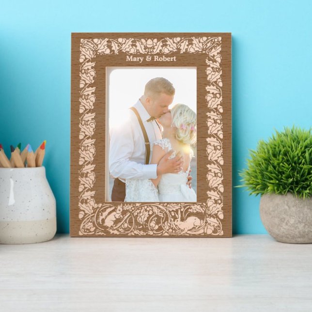 Coelho Acorns e Limite de Folhagem de Esquilo (Criador carregado)