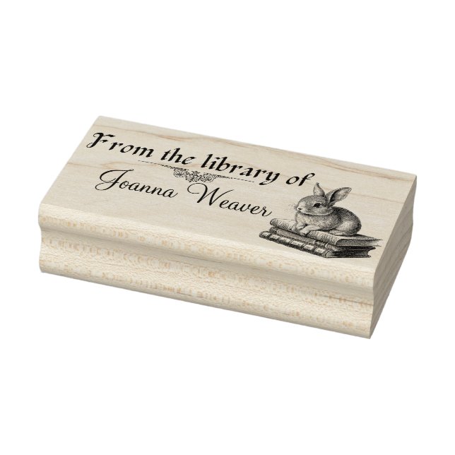 Coelho nos Livros Carimbo Personalizado de Madeira (Carimbo)