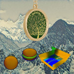 Colar Banhado A Ouro Árvore da Vida Folhagem Dourada do Verde<br><div class="desc">A árvore da vida é um símbolo para uma nova vida e essência de otimismo e de vibrações positivas. Capture esse sinal imortal no ornamento que transmite boa vontade e saúde. É adequado para uma grande variedade de celebrações. A ilustração tem folhas de ouro num colar de jantes de ouro....</div>