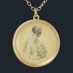 Colar Banhado A Ouro Casamento vintage, Retrato de Noiva Vitoriana<br><div class="desc">Ilustração de safra design de retrato vitoriano de casamento com a noiva em perfil. A bela noiva está em seu vestido de noiva com véu segurando um buquê de flores brancas.</div>