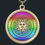 Colar Banhado A Ouro Deus de The Sun em cores de The Sun<br><div class="desc">Deus de Sun (cores do sol) no teste padrão brilhante colorido projetado. O deus de The Sun (deus solar) foi considerado um grande professor e mestre de viagem (como o sol viaja através do céu) assim como "a maneira, a verdade e a luz, redentor, salvador, messias". Executou milagre e foi...</div>