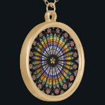 Colar Banhado A Ouro Janela de vitral da catedral do vintage<br><div class="desc">Janela cor-de-rosa (morno-tonificada) da catedral de Strasbourg,  uma catedral católico romano em Strasbourg,  Alsácia,  France. Grande presente do católico e do cristão para ele ou ela assim como uma lembrança do viagem para o senhor mesmo e para a família e os amigos.</div>