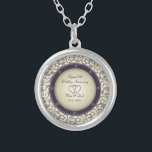 Colar Banhado A Prata 50th Aniversário de casamento<br><div class="desc">50th Teste padrão do aniversário de casamento no ouro</div>