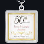 Colar Banhado A Prata 50th Pendente elegante da lembrança do aniversário<br><div class="desc">50th Colar da lembrança do aniversário -- Pendente elegante do aniversário de casamento do ouro 50th com roteiro formal e design antigo enrolado -- Personalize os nomes e a data para sua celebração feliz. Aperfeiçoe o presente para sua esposa, mãe, avó para comemorar junto 50 anos dourados. Cartões, convites, porte...</div>