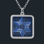 Colar Banhado A Prata A estrela de David judaica brilha<br><div class="desc">Personalize-o com inicial/nome do receptor ou suprima-o se você preferencialmente a teria sem texto. Design original pelo riverme* ©2012.</div>