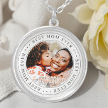 Colar Banhado A Prata A Melhor Mãe Alguma Foto Simples Clássica<br><div class="desc">Este design simples e clássico é composto por tipografia serif e adiciona uma foto personalizada.</div>