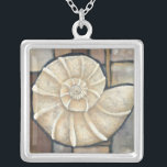 Colar Banhado A Prata Abalone Shell<br><div class="desc">Charikilia Zarris é uma artista talentosa conhecida por sua trabalho de arte oceânica. As imagens dela são pacíficas e calmas,  relaxando-vos com cada fotografia. Pegue esta trabalho de arte náutica com uma casca de Abalone sendo o centro de tudo,  junto com azulejos e um belo esquema de cores.</div>