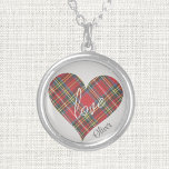 Colar Banhado A Prata Amor & Nome na Xadrez Tartan Heart, Sterling<br><div class="desc">Padrão de xadrez Real Stewart Tartan em forma de coração com "amor" na escrita, decora este encanto de colar Sterling Silver plated .75". O fundo e a palavra "amor" é uma cor platina. O nome é cinza e o texto será pequeno. O nome pode ser alterado ou removido usando o...</div>