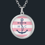 Colar Banhado A Prata Anchor das tiras de monograma branco azul-rosa<br><div class="desc">O na moda design apresenta uma silhueta âncora em faixas largas e pode ser personalizado com seu monograma,  iniciais,  nome ou qualquer texto de sua escolha.</div>
