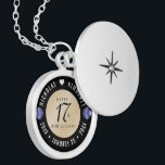 Colar Banhado A Prata Aniversário de Casamento do Elegant 17th Shells<br><div class="desc">Comemore o 18º aniversário de casamento com este armário elegante! Serif elegante, preto e branco, e sans serif lettering, com conchas estilizadas em uma praia, areia branca, adicionam um toque memorável para esta ocasião especial e marco. Personalize com os nomes de casais felizes e adicione datas para seu aniversário de...</div>
