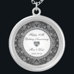 Colar Banhado A Prata Aniversário de casamento preto do diamante do ônix<br><div class="desc">As imagens de um Digitalbcon projetam a caracterização de uma prata da platina e de um tema preto do estilo do ônix com uma variedade de imagens, formas, padrões, estilos e pias batismais feitos sob encomenda nesta "colar chapeada do aniversário de casamento do diamante do estilo do ônix" prata preta...</div>
