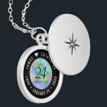 Colar Banhado A Prata Celebração do Aniversário de Casamento Opal 24<br><div class="desc">Comemore o 24º aniversário de casamento com este armário elegante! Serif preta elegante e sans serif lettering com confete hexagonal em um fundo opal iridescente adicionam um toque memorável para esta ocasião especial e marco extraordinário. Personalize com os nomes de casais felizes e as datas de seu aniversário de opal....</div>