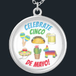 Colar Banhado A Prata Celebrar Cinco de Mayo Fiesta Taco Piñata Cactus<br><div class="desc">Design apresenta uma ilustração original celebrando o feriado mexicano de Cinco de Mayo! As ilustrações incluem maracas, taco, coquetel margarita, chapéu sombrio, cacto verde e piñata-burro. Perfeito para festejar na 5 de maio! A coordenação dos designs Cinco de Mayo também está disponível em outros produtos. Não vê o que está...</div>