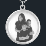 Colar Banhado A Prata Crianças Da Família Necklace Silver Adicionam Foto<br><div class="desc">Crianças Da Família Necklace Silver Adicionam modelos Fotográficos</div>