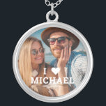 Colar Banhado A Prata Cute I Love Heart Photo Casais Personalizado Name<br><div class="desc">Cute I Love Heart Photo Casais Personalised Name Necklace apresenta sua foto favorita com o texto "I (love Heart) add name" em um roteiro branco moderno. Personalize editando o texto na caixa de texto fornecida e adicionando sua própria imagem. Presentes perfeitos para casais, namorada, esposa, querida e muito mais para...</div>