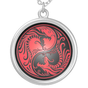 Colar Banhado A Prata Dragões, vermelho e preto de Yin Yang