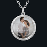Colar Banhado A Prata Engajado Forever tem um ótimo personagem de fotos<br><div class="desc">"Forever tem um belo anel",  colar personalizado.</div>