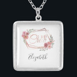 Colar Banhado A Prata Eu Faço Tripulação Cor-de-rosa Blush Flores Rosa V<br><div class="desc">Personalize este colar de prata prateada e faça um presente de excelente para a sua festa noiva. Eu tenho "Crew" dizendo com Flores e Frame Rosa.</div>