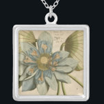Colar Banhado A Prata Flor de Lotus Azul no Fundo do Tom com Escrevendo<br><div class="desc">Uma bela flor azul de lótus em floração de cheio é o foco desta peça. O centro amarelo está quase hipnotizando em sua glória. Adicione um pouco de elegância à sua casa com esta impressão!</div>