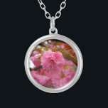 Colar Banhado A Prata Flores de Flor de Cereja Rosa Quente<br><div class="desc">Flores do Flor de Cereja Quente Rosa Foto de Sandy Closs tirada no lago de Arrohead Pink,  flor,  flores,  floral,  primavera,  cereja,  cereja,  jardim,  casamento,  casamentos, </div>