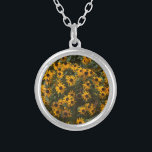 Colar Banhado A Prata Flores de Susan de olhos negros, Floral, Fotografi<br><div class="desc">Um colar prateado com uma foto da Susan de olhos negros que tirei durante as férias nas praias de Delaware.</div>