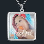 Colar Banhado A Prata Foto personalizada com nome e data<br><div class="desc">Crie seu próprio presente personalizado de fotos adicionando sua própria foto, de sua amada foto de família a sua adorável foto de estimação, para tornar seu design único. Decorar com nome e data personalizados. Perfeito como presente de anúncio de bebê, presente de aniversário e presente para qualquer ocasião especial. Nota:...</div>