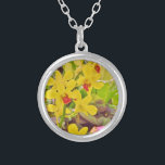 Colar Banhado A Prata Lindas orquídeas de outono amarelas<br><div class="desc">Lindas orquídeas amarelas adoráveis orquídeas amarelas Flores do Flor do Flor. Foto de Sandy Closs Excelente para todas as estações primavera no inverno e outono. tropical,  moderno,  outono,  flor,  flores,  floral,  primavera,  orquídea,  jardim,  casamento,  casamentos,  flores, </div>