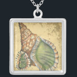 Colar Banhado A Prata Marrom e Seashell Verde<br><div class="desc">Se você não pode ir à praia hoje,  pegue esta imagem clássica do estilo desta única casca verde e marrom hoje! Esta casca do oceano é cercada por areia quente nesta pintura e se excelente em qualquer produto náutico.</div>
