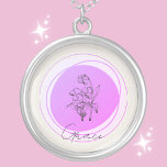 Colar Banhado A Prata May Lily of the Valley Necklace - Personalizado<br><div class="desc">Celebre a beleza e graça de maio com nossa "May Lily of the Valley Necklace". Esta bela peça apresenta a delicada e fragrante Lily do Vale, um símbolo de felicidade e pureza, colocada contra um círculo cor de lavanda suave. Personalize-o com um nome em uma fonte elegante para criar um...</div>