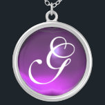 Colar Banhado A Prata Monograma de Ametist Roxo<br><div class="desc">Design único e elegante com gemstone. Modelagem e renderização de enfermeiras muito precisas no 3D Studio Max por parte de Búlgaro Lumini .Part da série Hyper Talismans.</div>