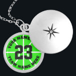 Colar Banhado A Prata Nome do grupo de números de jersey do jogador de b<br><div class="desc">Nome do time do jogador de basquetebol personalizado do número de camisa redondo. Presente desportivo personalizado para jogador de basquete,  fã e treinador. Cor de fundo neon verde ou personalizada. Presentes esportivos para menina,  irmã,  filha,  neta,  mãe,  amiga,  companheira de equipe,  etc.</div>