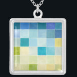 Colar Banhado A Prata Paisagem com Quadrados Pixilados Multicoloridos<br><div class="desc">Megan Meagher criou esta peça utilizando um estilo conhecido como pixilação digital. Artistas usam programas de computador para design e desenhar suas peças,  produzindo renderizações impressionistas das configurações do mundo real. Se você ama abstrato,  a arte experimental é para você!</div>