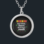 Colar Banhado A Prata Patrimônio Nacional Hispânico Mês Presente Engraça<br><div class="desc">Patrimônio Nacional Hispânico Mês Funny Gift hispânico,  latinos,  patrimônio,  latina,  espanhol,  vintage,  retrô,  mexicano,  cultura,  méxico,  bandeiras,  orgulhosos,  presentes,  orgulho,  américa latina,  independência,  países,  mês do patrimônio hispânico nacional, 2021, arco-íris</div>
