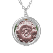 Pendente cor-de-rosa de Tudor