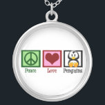 Colar Banhado A Prata Pinguins de Paz e Amor<br><div class="desc">Um sinal verde de paz,  coração vermelho,  e um pinguim bonito. Eu adoro presentes bonito para animais.</div>