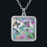 Colar Banhado A Prata Pontos Coloridos de Confetti Bokeh<br><div class="desc">Um design gráfico personalizado,  pontilhado,  feliz,  ideal para trazer um calor de recompensa para as férias e papéis de carta de festas,  juntamente com toda a sua decoração doméstica e escolhas de presentes. Aproveite!</div>