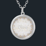 Colar Banhado A Prata rosas brancas românticas personalizadas<br><div class="desc">Rosa para as suas esposas,  namoradas,  filha,  mãe! Belo presente de aniversário,  aniversário e muito mais. Projetado por Marion Trabalho de arte. Você pode personalizar o design ou transferi-lo para outro produto! Mude o texto!</div>