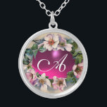 Colar Banhado A Prata Rosas SELVAGENS COM PINK FUCHSIA GEM<br><div class="desc">Elegante, clássico, design floral clássico. Belos rosas cor-de-rosa com uma brilhante pedra de ametista fuchsia amethyst gem .3D gráficos e elaboração digital em estilo vintage de Búlgaro Lumini (c) Fácil de personalizar com suas iniciais e seu próprio texto como anúncio de cerimônia de casamento, cartões de lugar, guardar a data...</div>