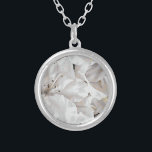 Colar Banhado A Prata *~* Rústico Grunge Azalea Flores Branco AP40<br><div class="desc">(procure no AP 40 itens semelhantes ) - Silver Plate INTENTION NECKLACE Jewelry With Intenção (r) FLORAL AZALEA FLOWERS NEUTRAL WHITE ROMANTIC * Flor Branca Floral Energeticamente Aprimorada, Natureza, Arte Digital Artística Popular Moderna Elegante Criativa Unique Digital Wcolor Art Flórica Russo Molar Branco Flores de Azalea subjugadas que são principalmente...</div>
